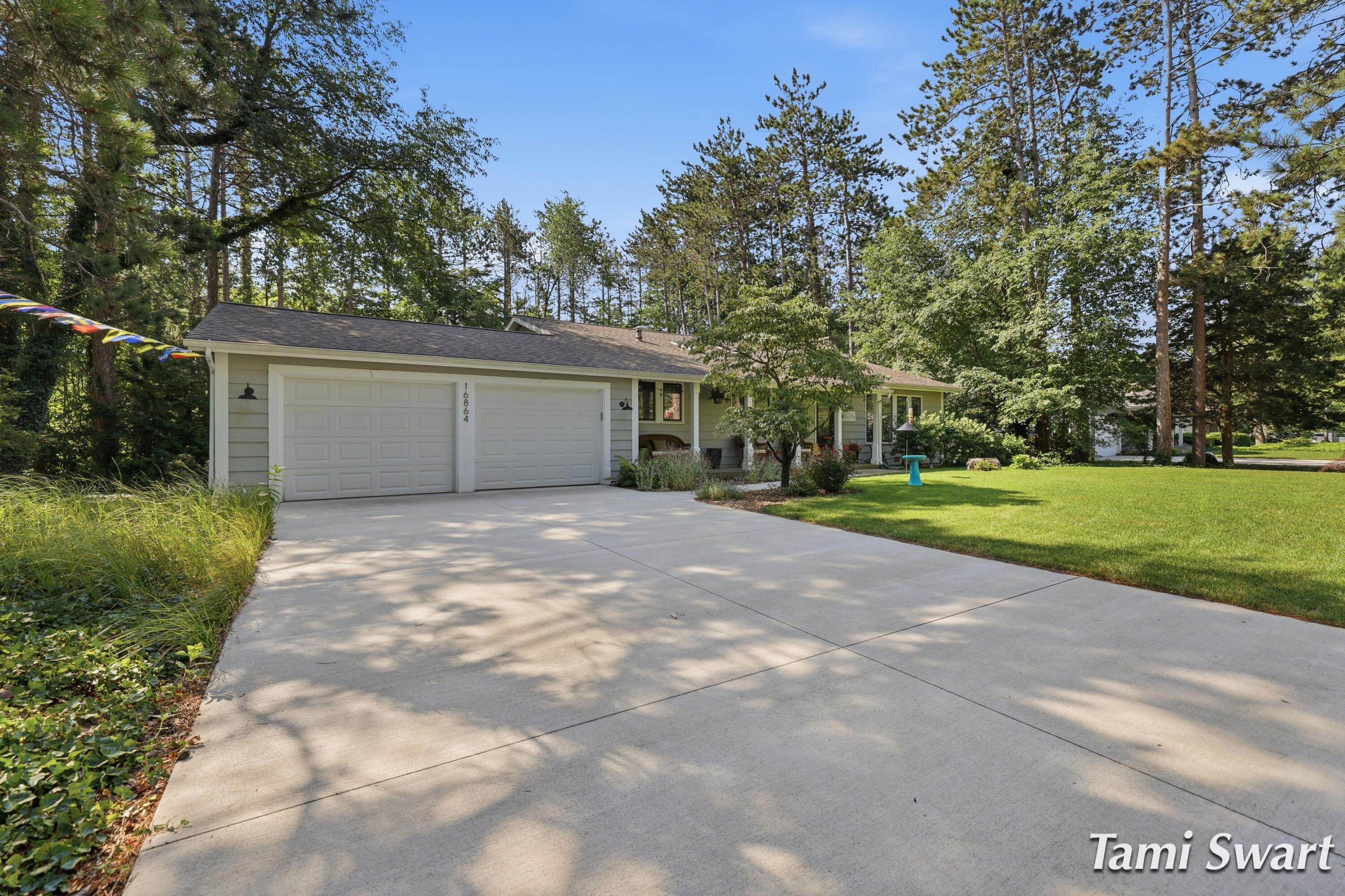 Image 4: 16864 timber dunes dr_011