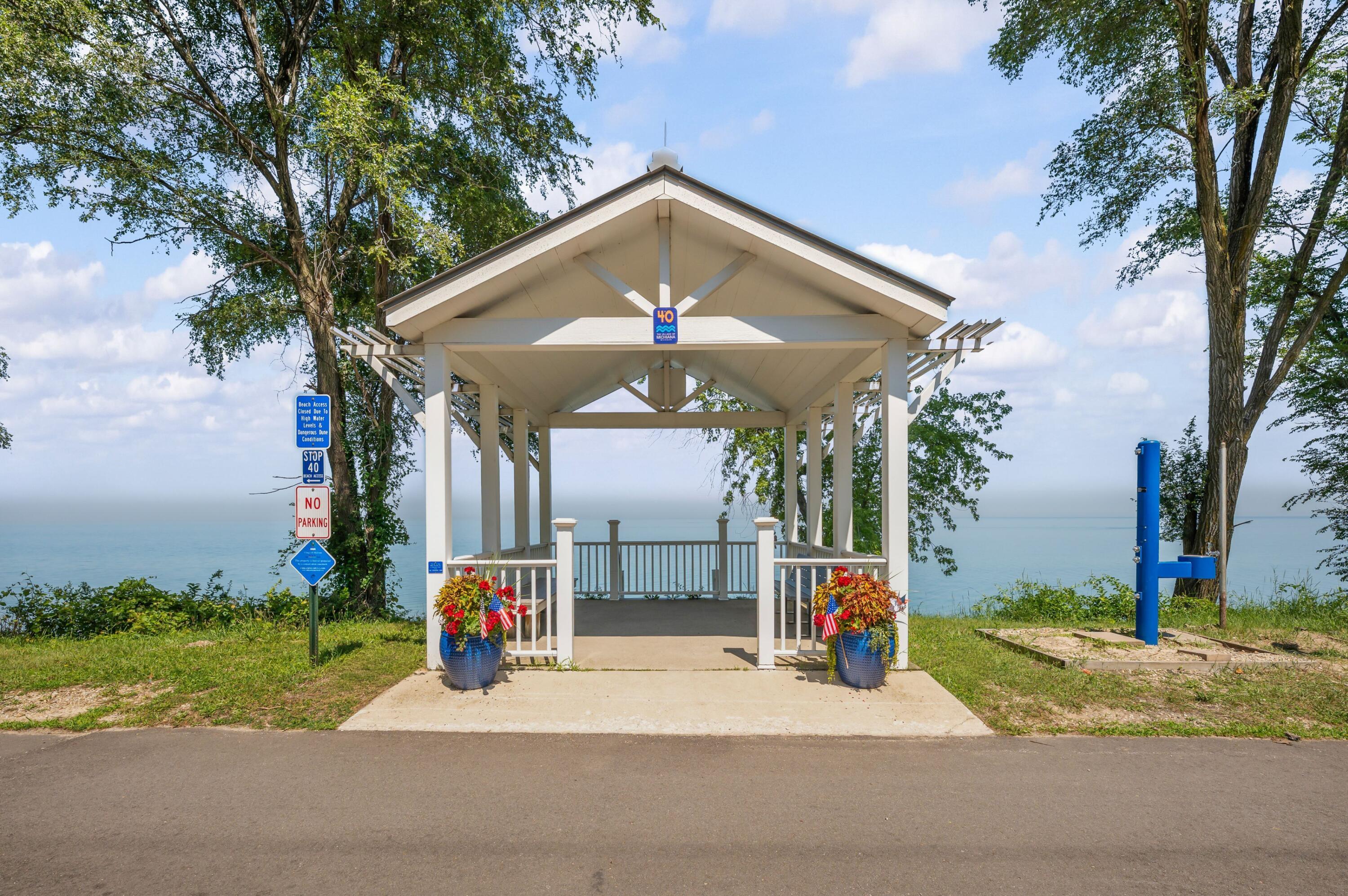 Image 3: Stop 40 Beach