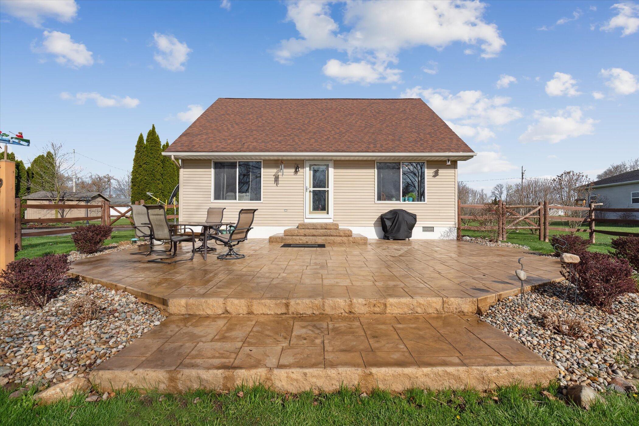 Image 2: Stamped concrete patio