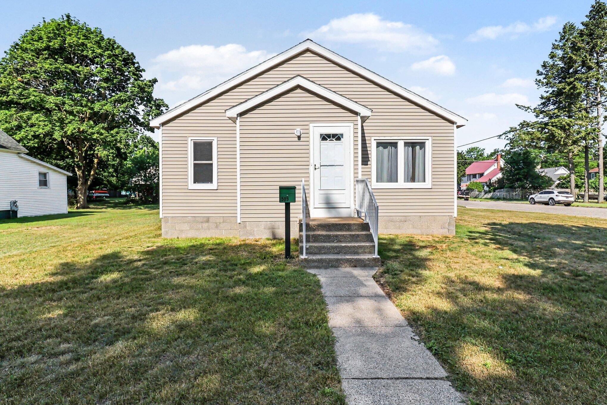 Image 2: Front of House