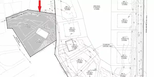 Image 3: 4020 Round Lake Hwy - layout