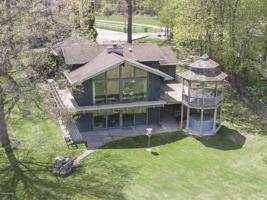 19684 Lakeshore Drive