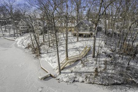 10911 Woodbrook