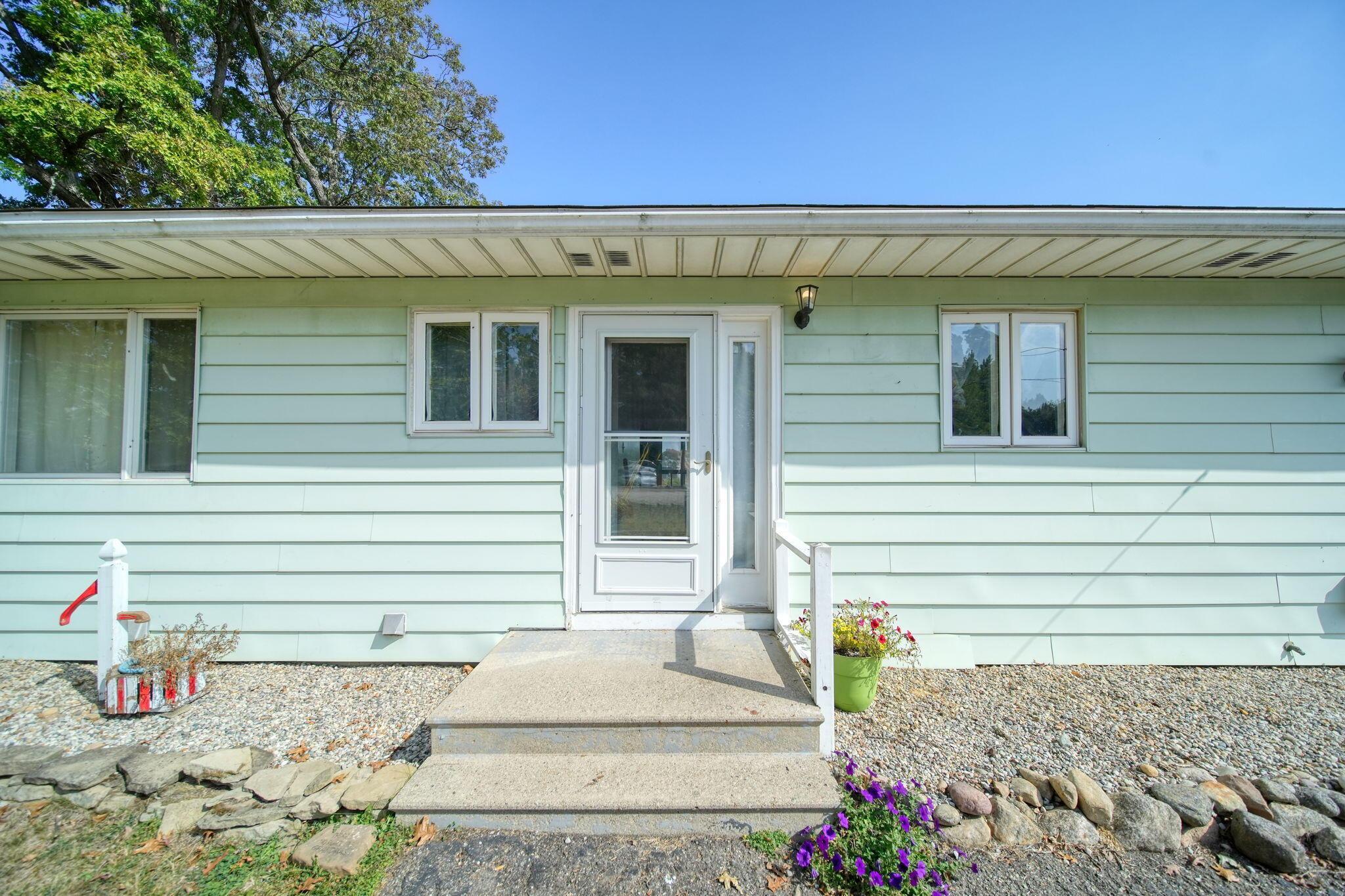 Image 2: 5-web-or-mls-DSC09213_HDR
