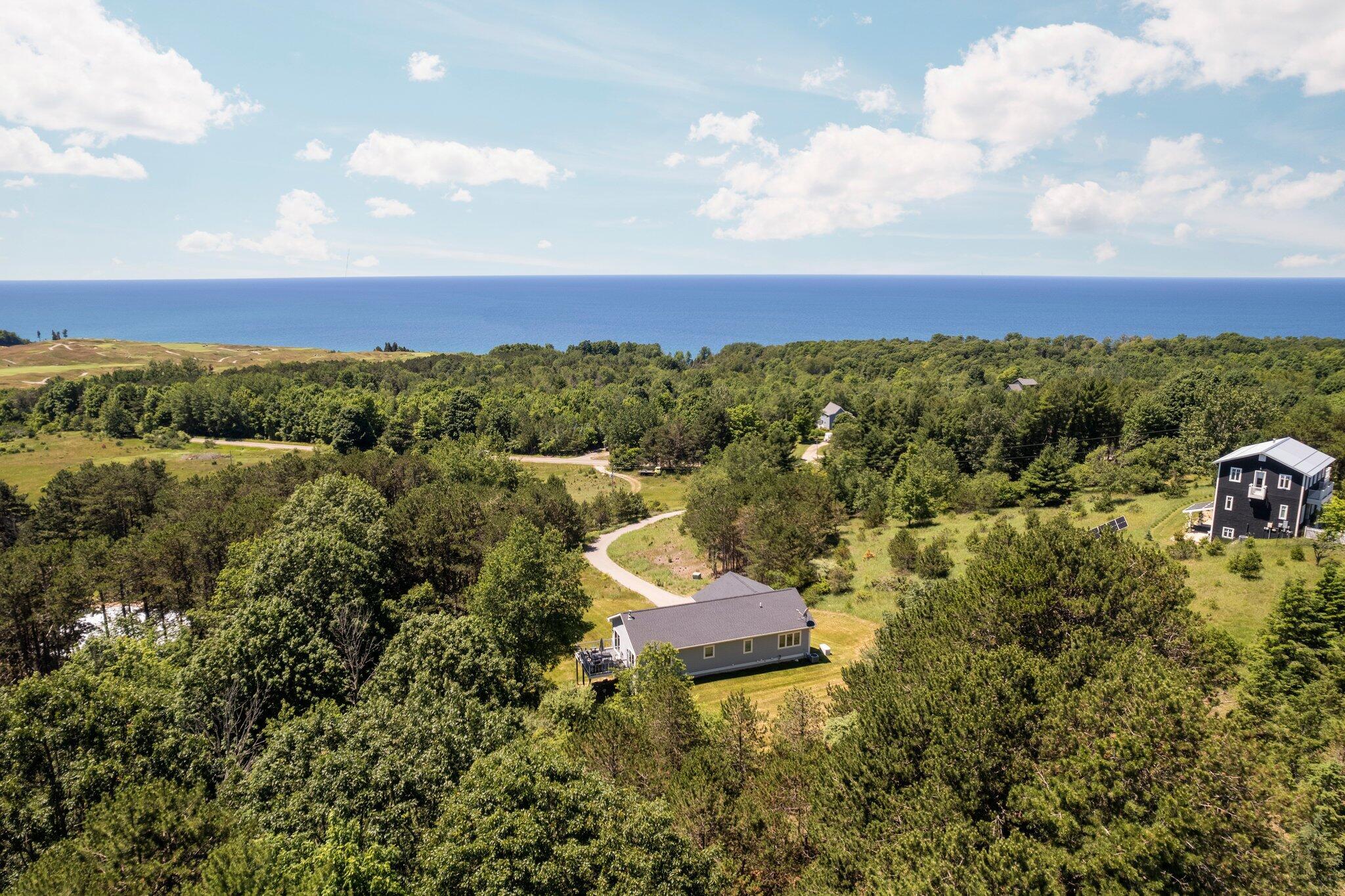 Image 3: House proximety to Lake Michigan