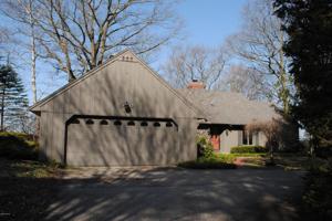 10209 Lakeshore Drive