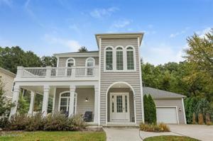 736 North Shore Drive