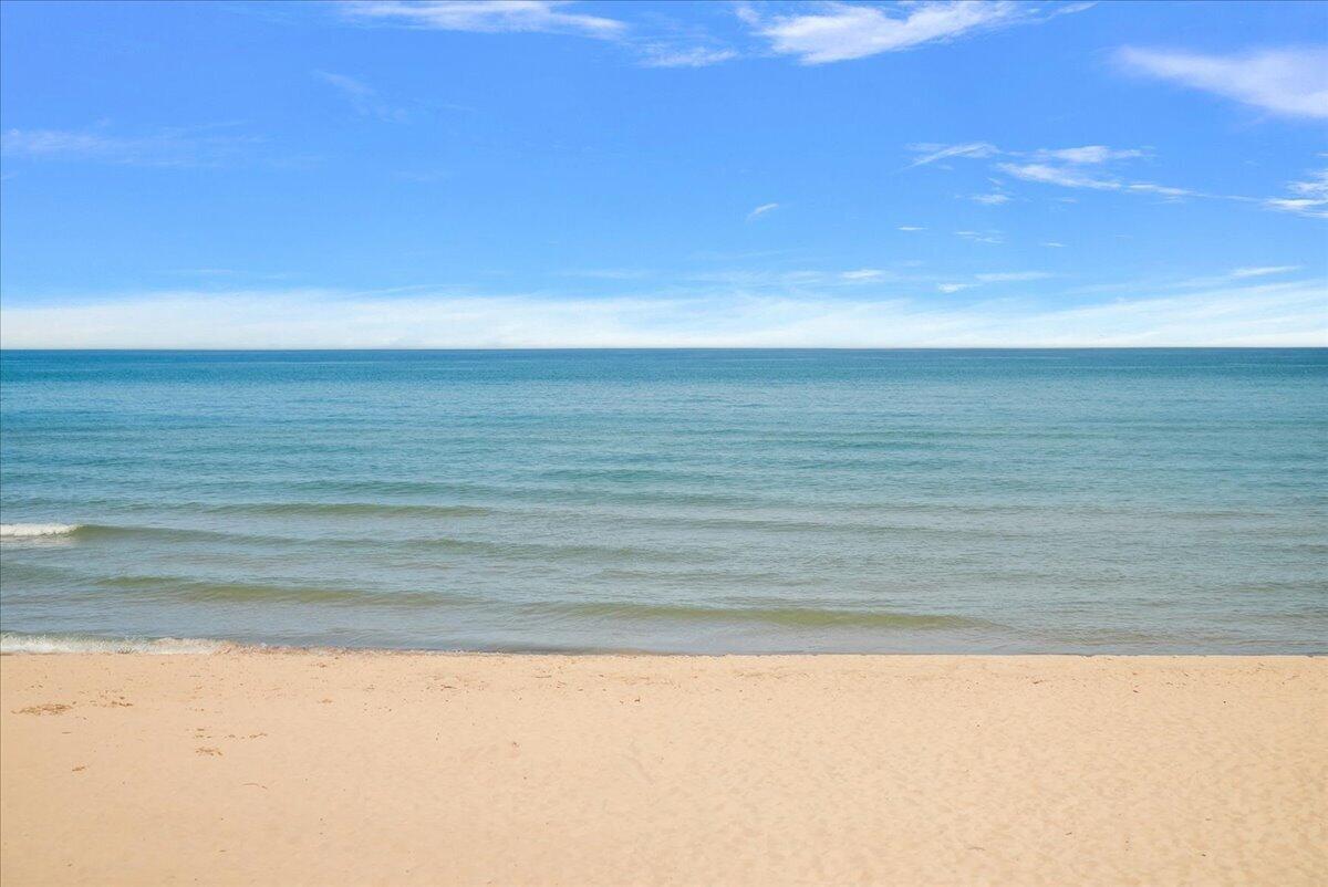 Image 4: Lake Michigan