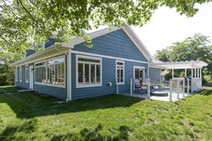 1425 W Shore Drive