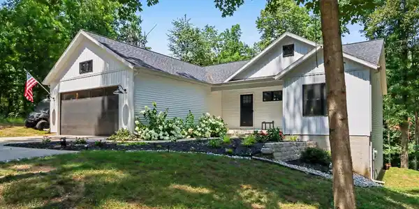 2523 Vanhorn Court