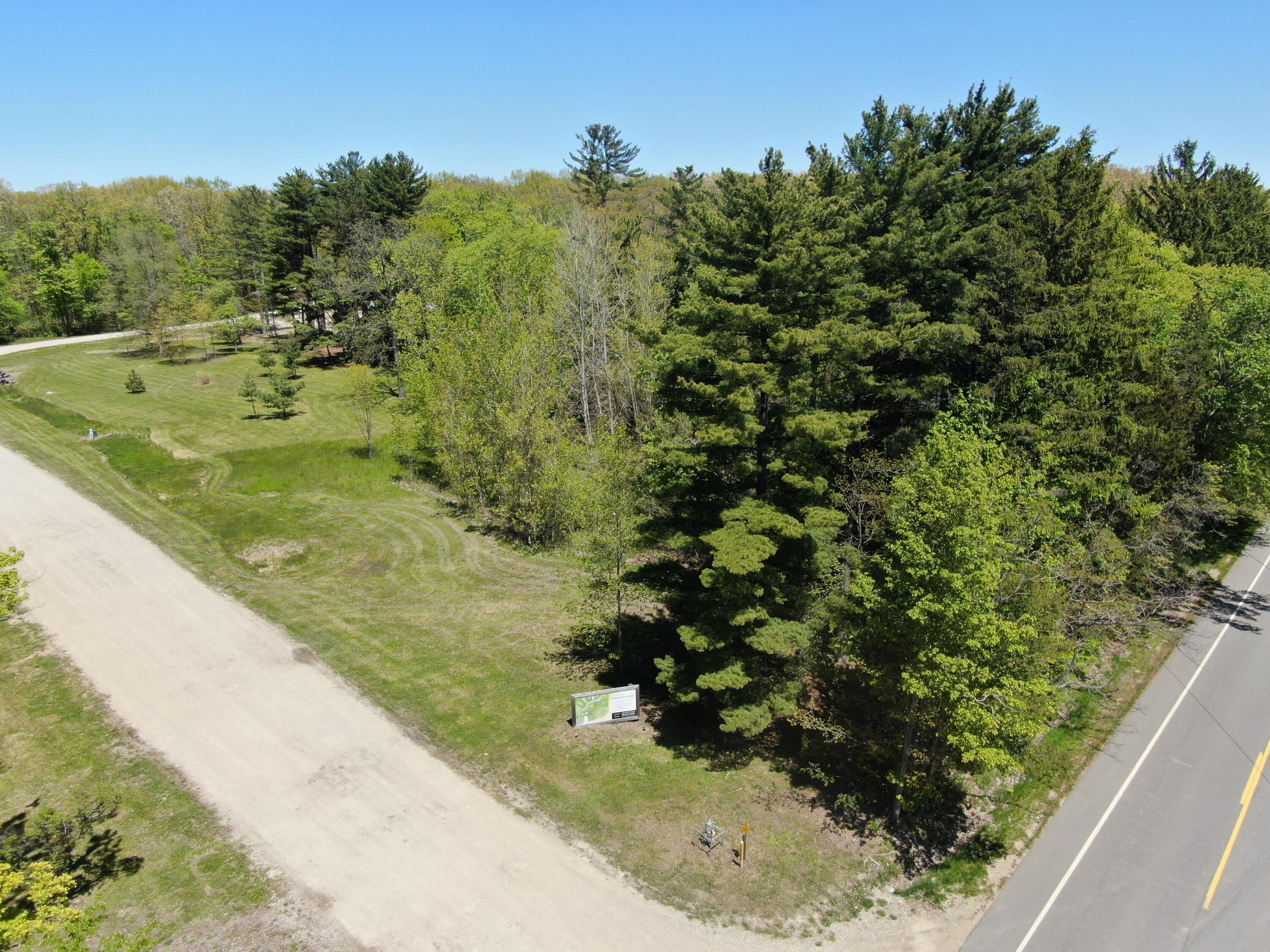 Image 3: Parcel Corner View