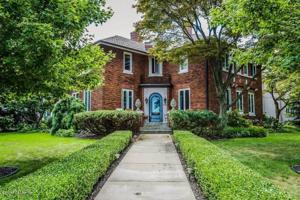 1301 Lake Boulevard