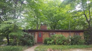 252 Lakeshore Drive