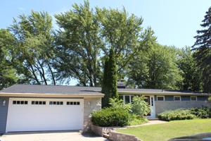 824 S Shore Drive