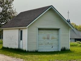 1249 Lakeshore