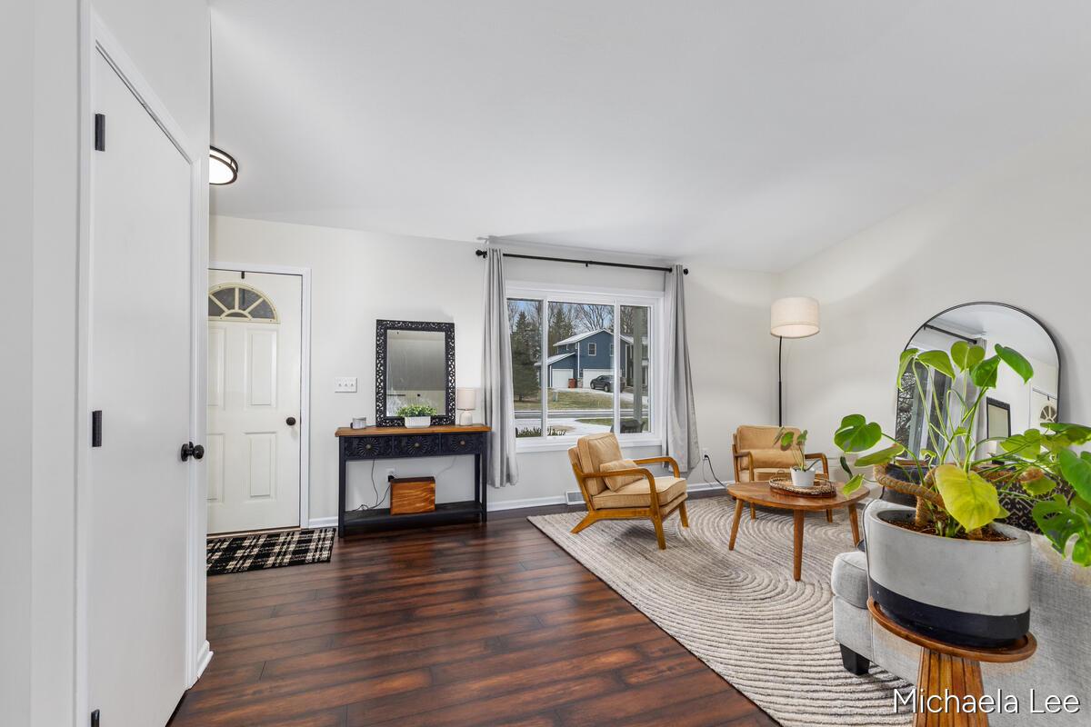 Image 3: 6737-Gran-Via_004