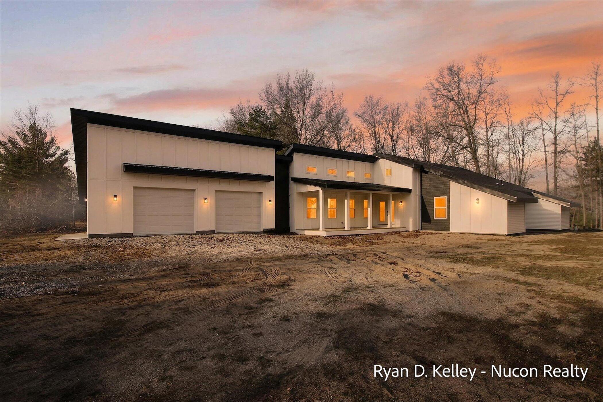 Image 3: Main - Sunset