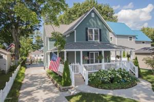 127 Clinton