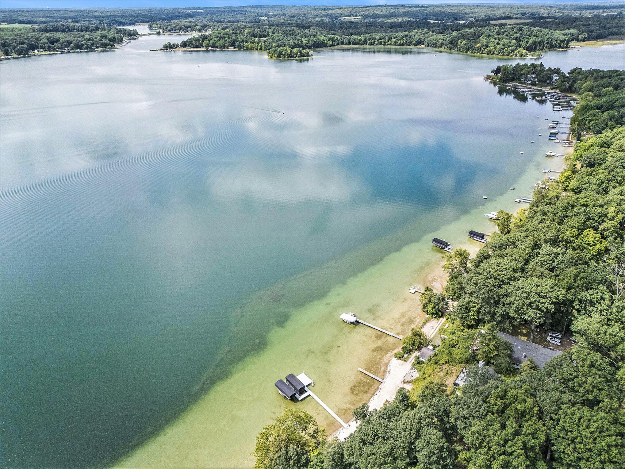 Image 3: 052_dji_fly_20250829_140254_0118_1756491