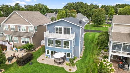 1009 Treasure Island Drive