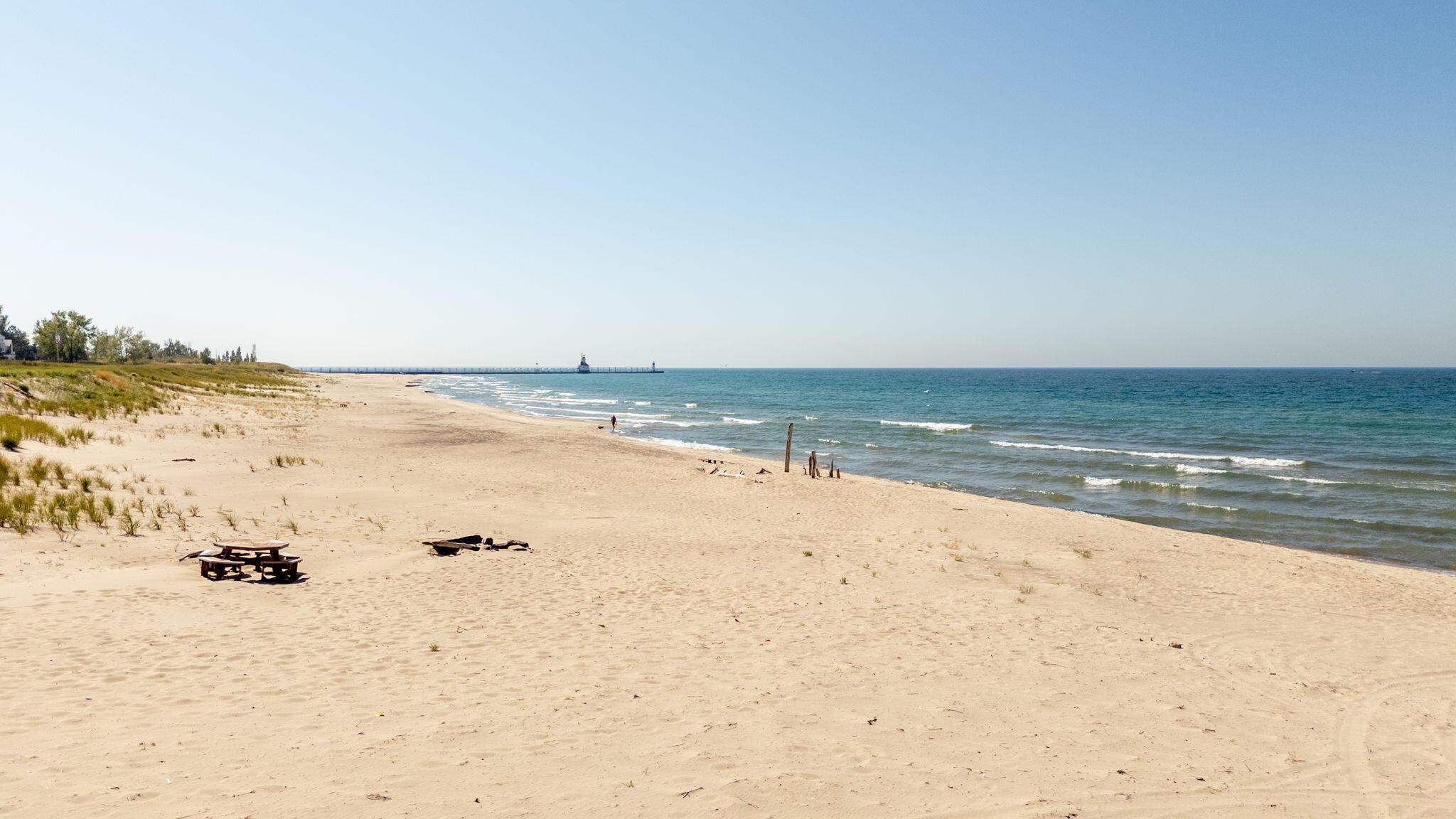 Image 3: 19-web-or-mls-374-ridgeway-st