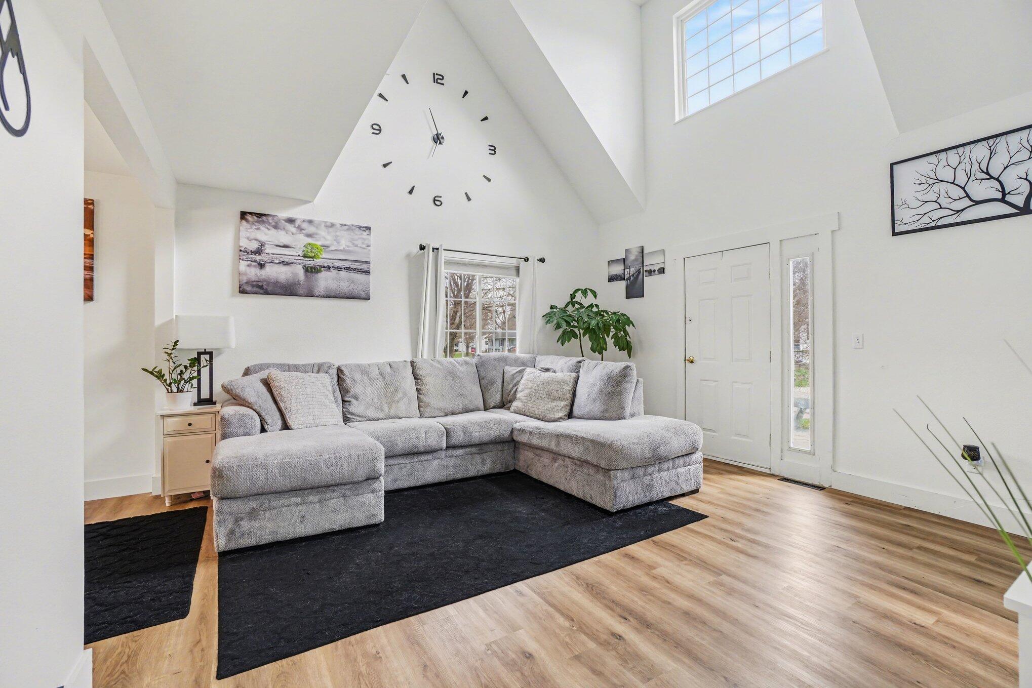 Image 2: 002_dsc03479_615