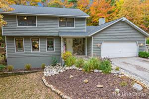 17974 Holcomb Hills