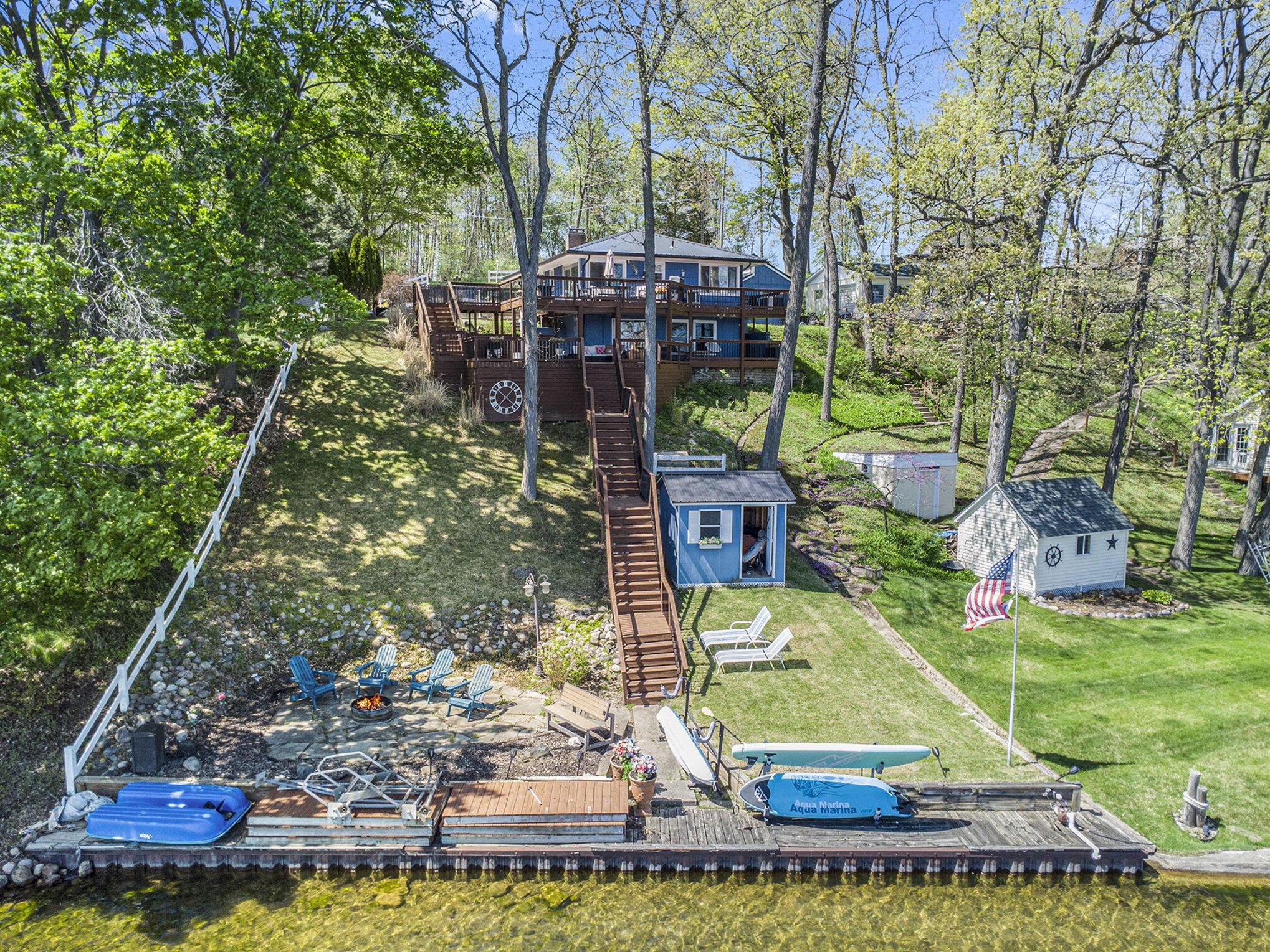 Image 3: 052_13872_fineview_bluff_dr_battle_creek