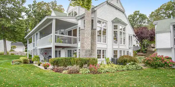 16986 Landing Drive
