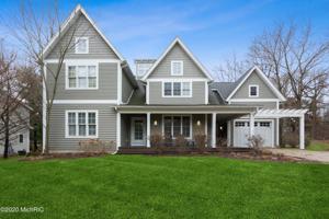 9996 Cottage Lane