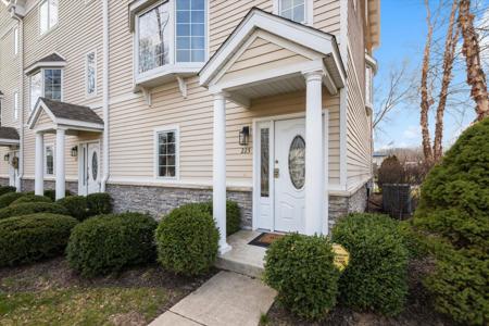223 W Merchant Street