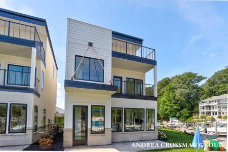 1 N Bailey Avenue