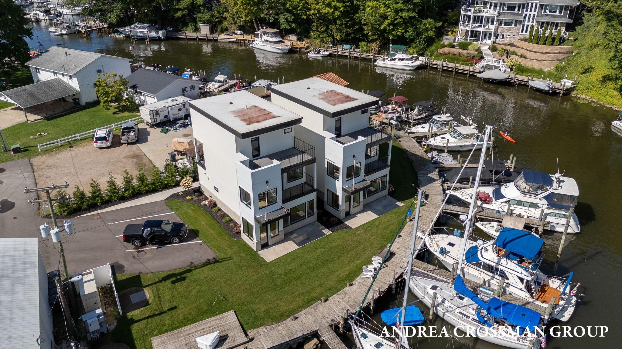 Image 3: 89-web-or-mls-1-bailey-ave-unit-1