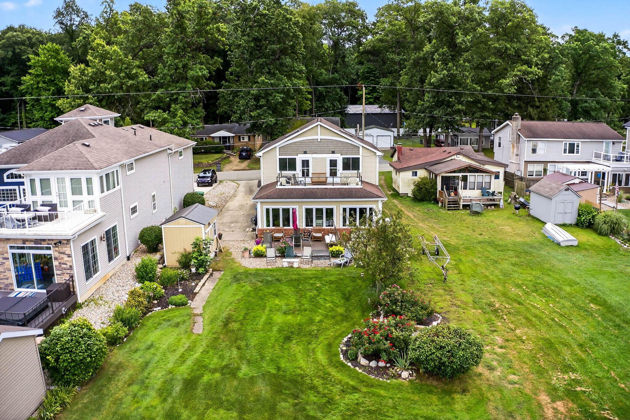 Image 2: 68800 S Shore Dr-58