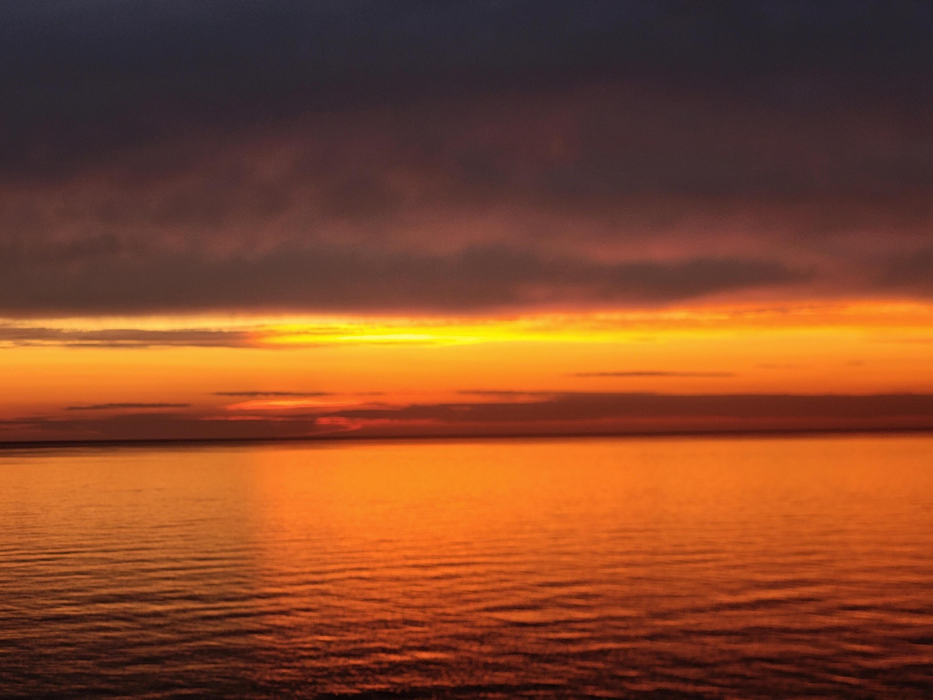 Image 2: SUNSET_Lakeshore2450
