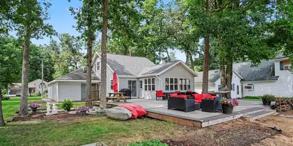 8570 Cochise Drive