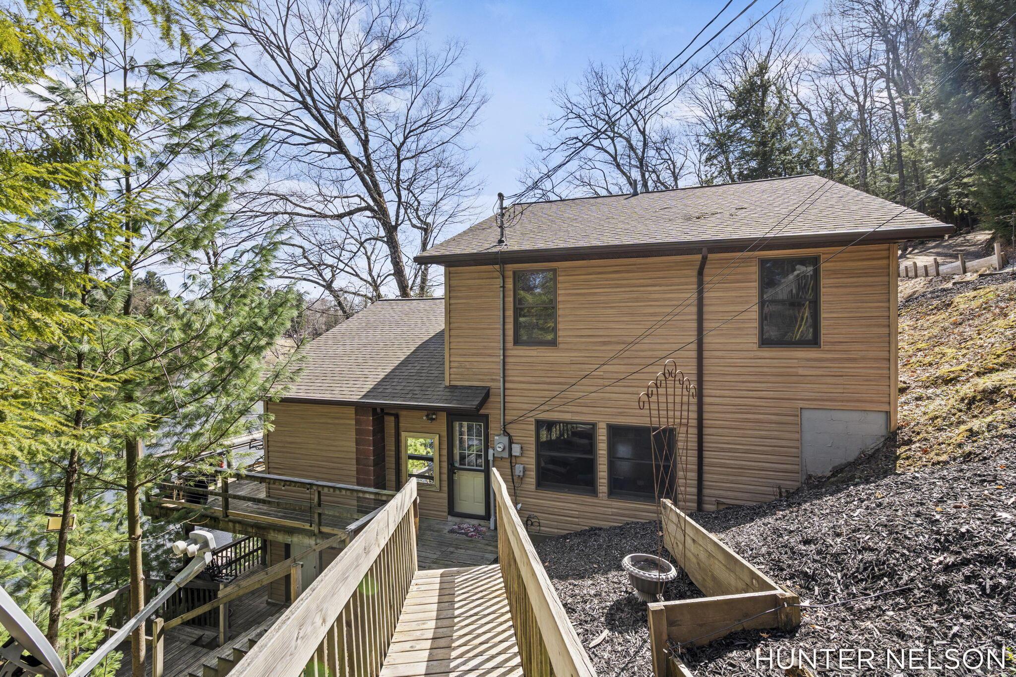 Image 3: 1-web-or-mls-A7404756