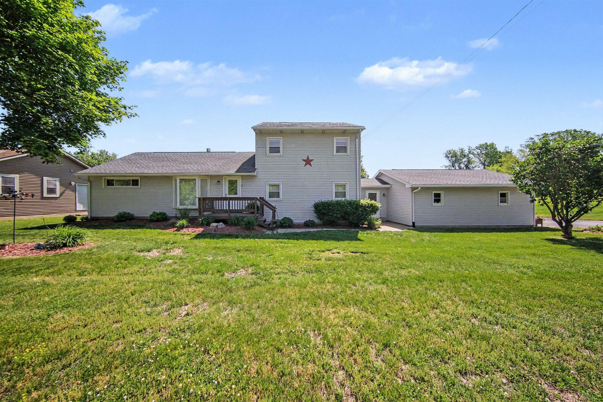 Image 1: 10335 Ferris Ct
