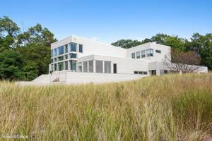 52102 Lake Park Drive