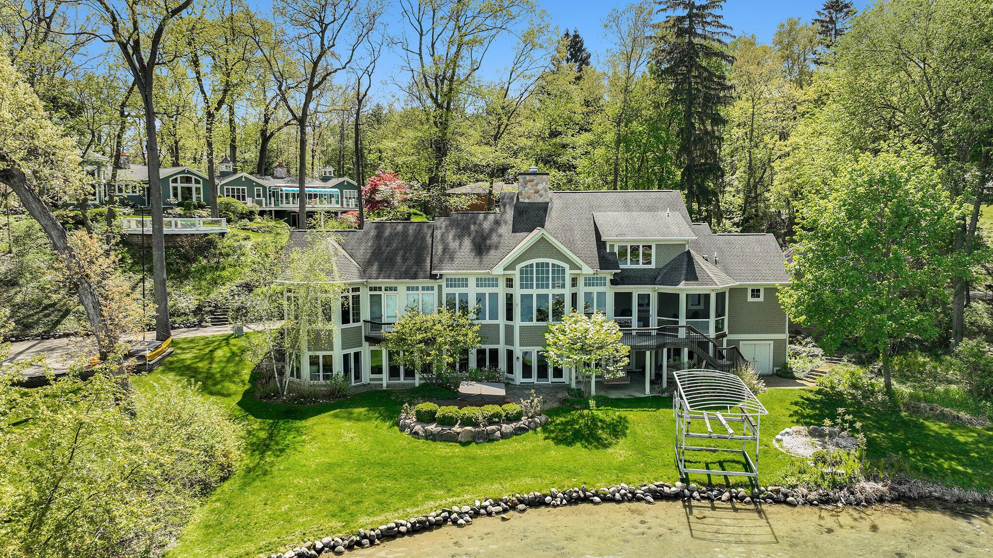 1469 W Gull Lake, Richland, MI lhrmls01455262