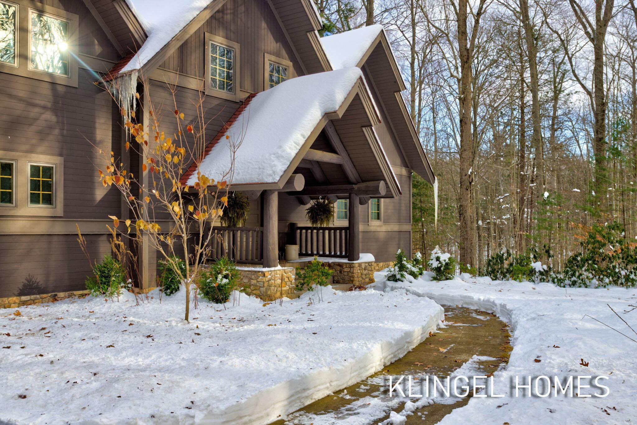 Image 3: 102-web-or-mls-6290-scenic-woods-cir-n