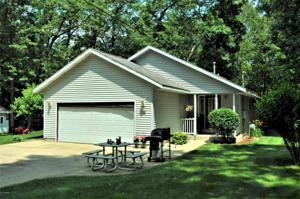 1815 W Arrowhead Trail