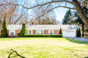10415 Range Line Road