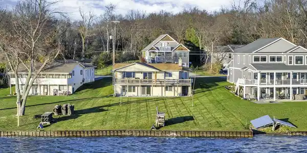 129 Nottingham Drive