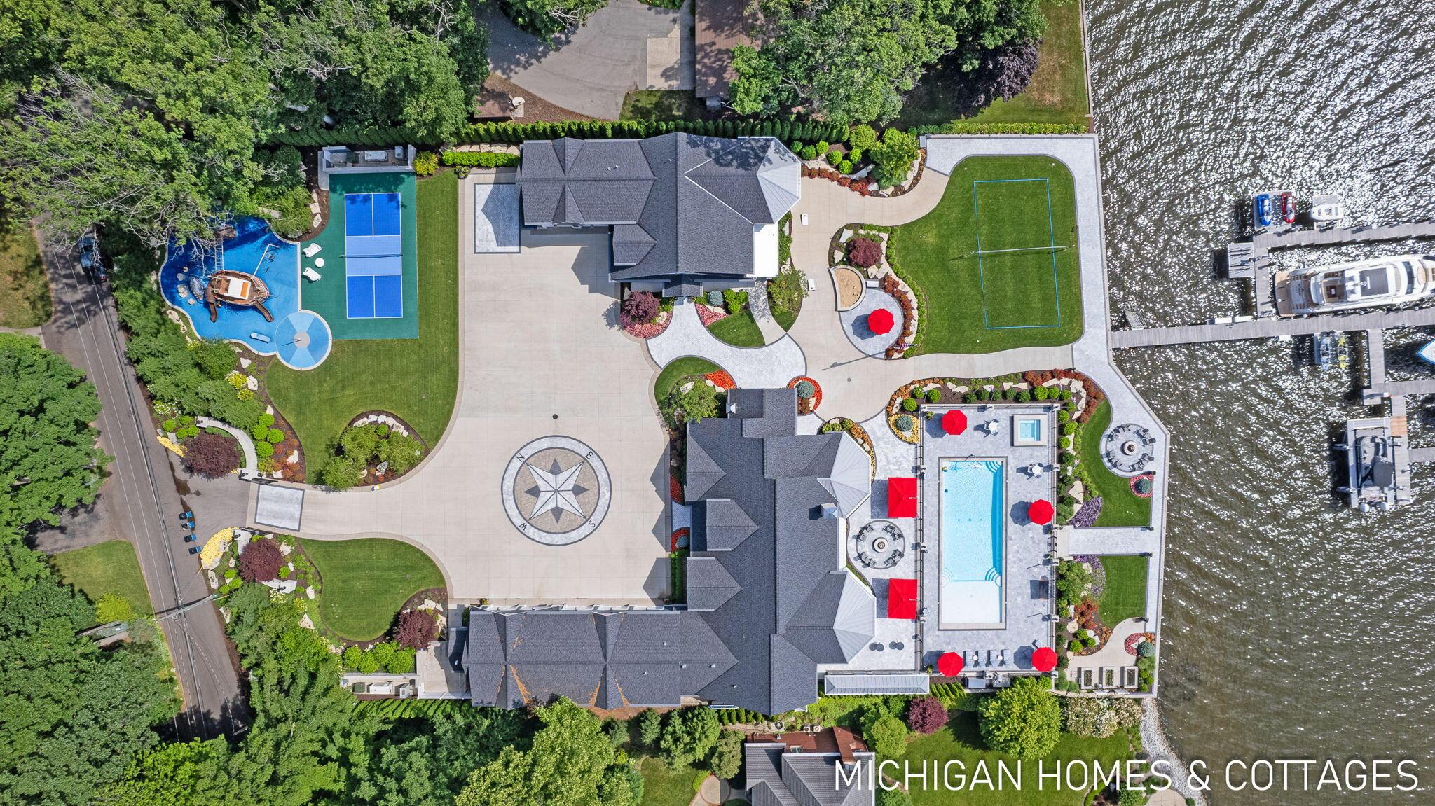 Image 3: 4-web-or-mls-229-norwood-ave