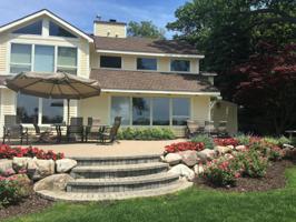 1352 Waukazoo Drive