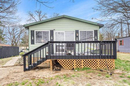 58954 Lakeshore Drive