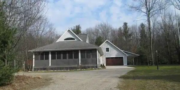 5210 Lake Breeze