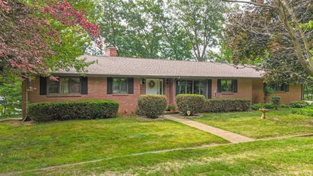55835 Davis Lane