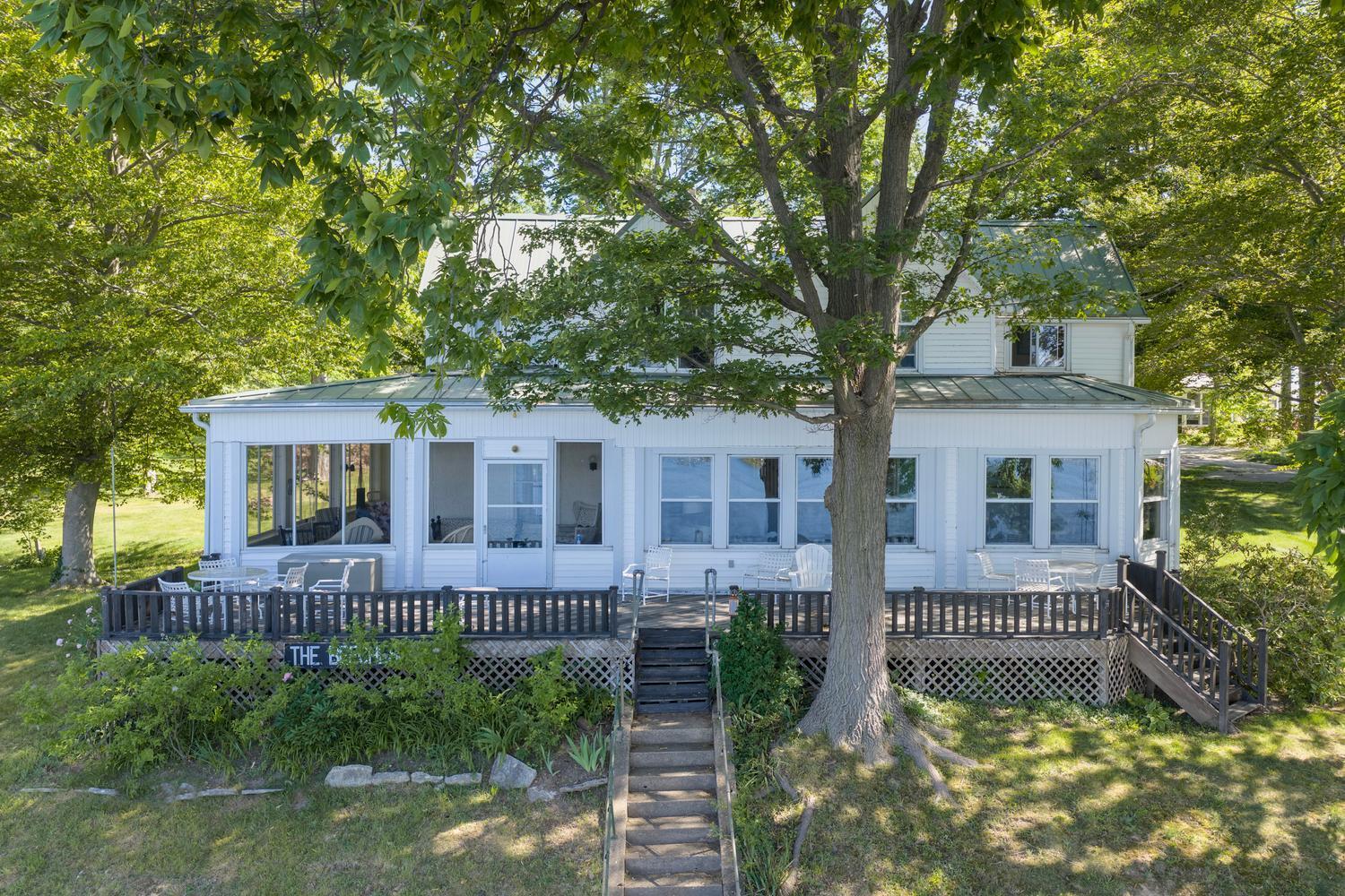 Image 2: 61305 Crooked Creek Rd-large-002-076-All